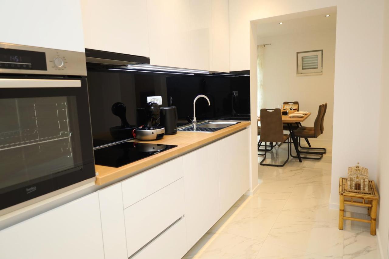 Dalmata D Apartment Подстрана Екстериор снимка