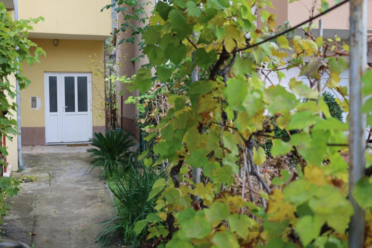 Dalmata D Apartment Подстрана Екстериор снимка